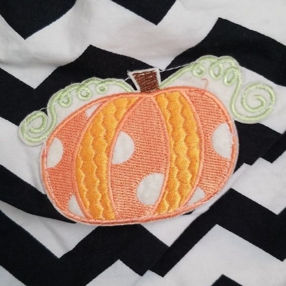 Girls FALL PUMPKIN PATCH HALLOWEEN SKIRT - Picture 2 of 3